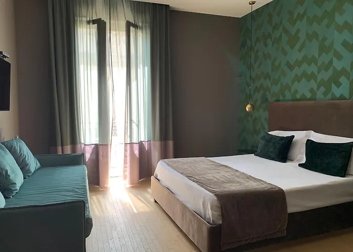 Re Sale Hotel