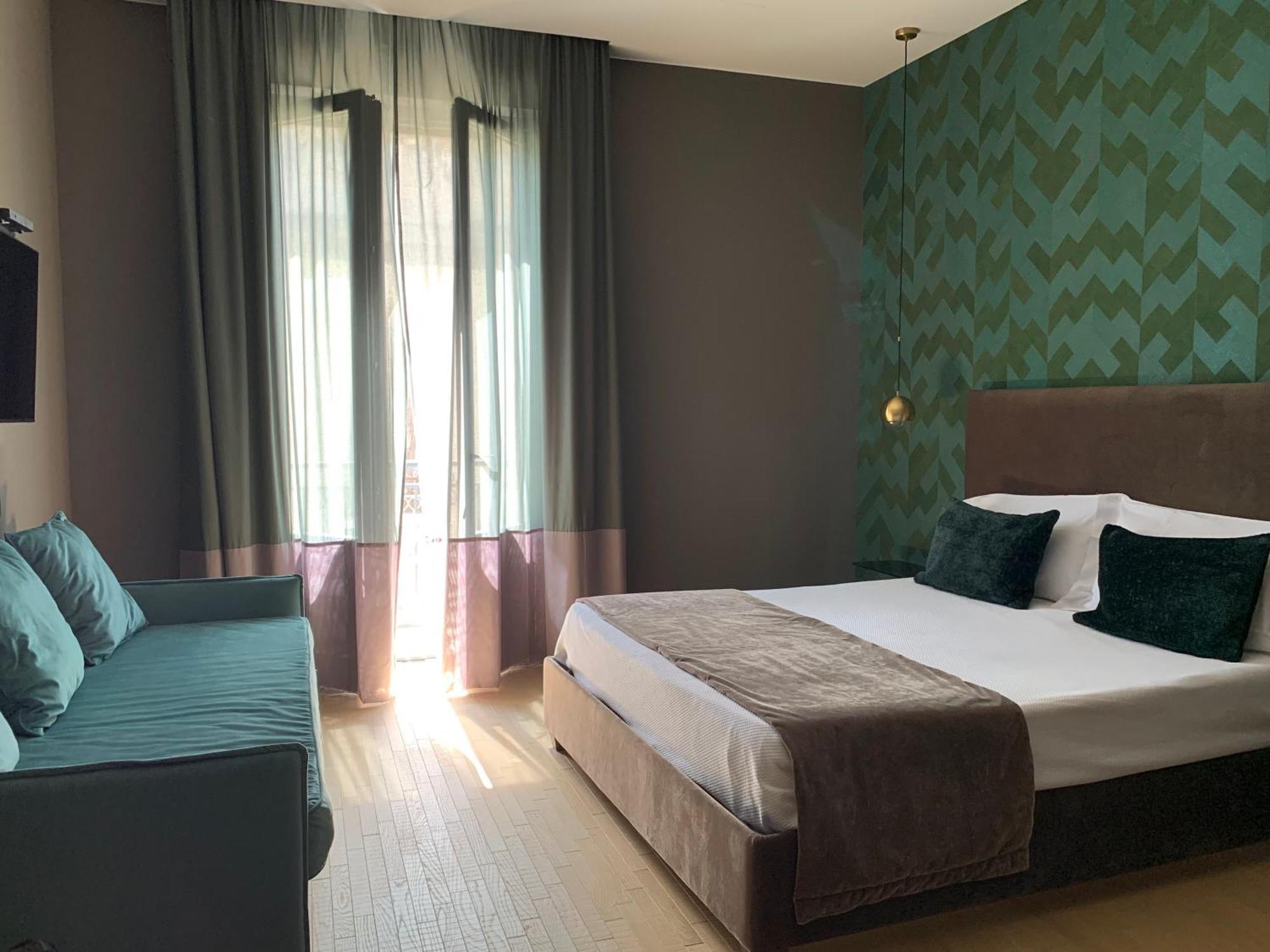 Re Sale Hotel 4*